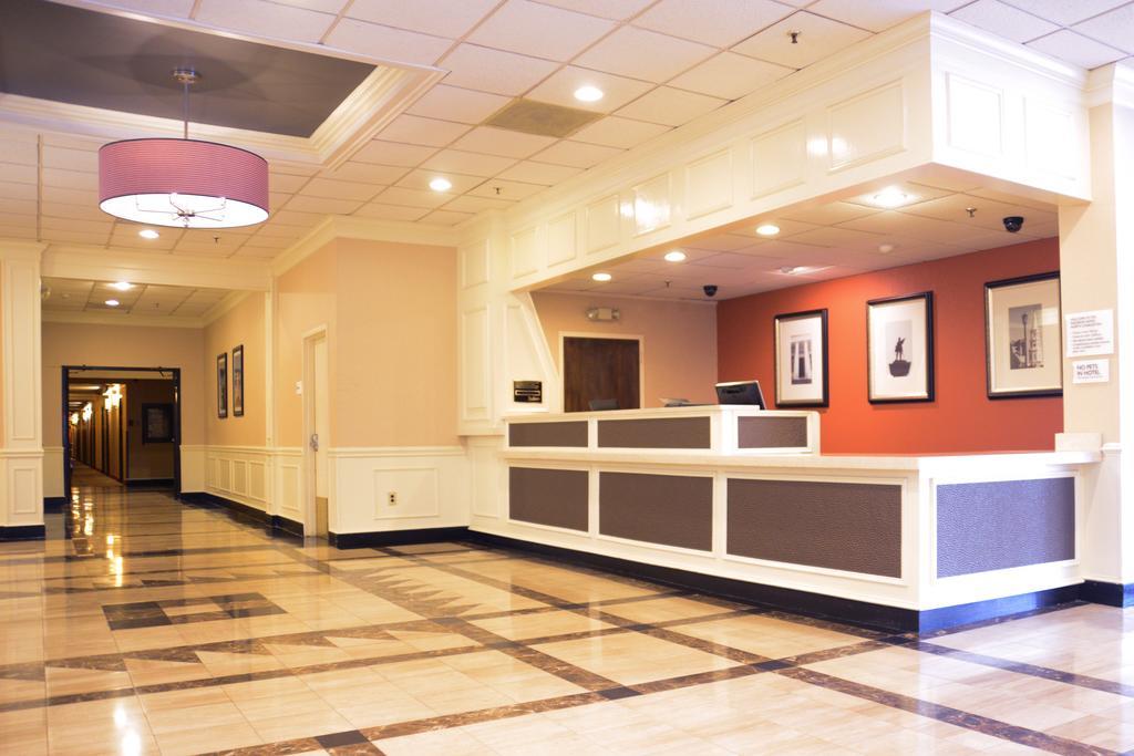 Charleston Airport Hotel North Charleston Interior photo