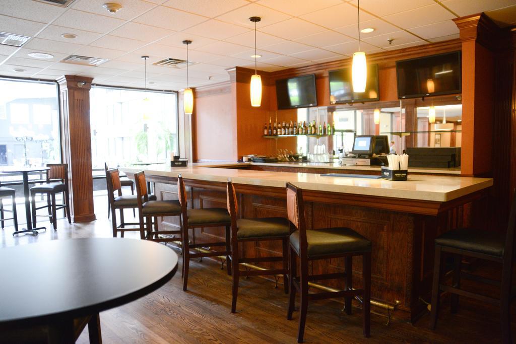 Charleston Airport Hotel North Charleston Restaurant photo
